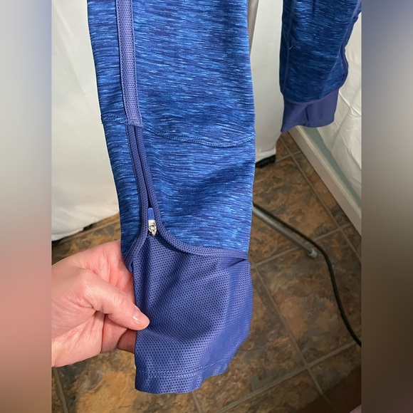 Hylete Nimbus Blue running joggers with side pockets size medium - Picture 3 of 7